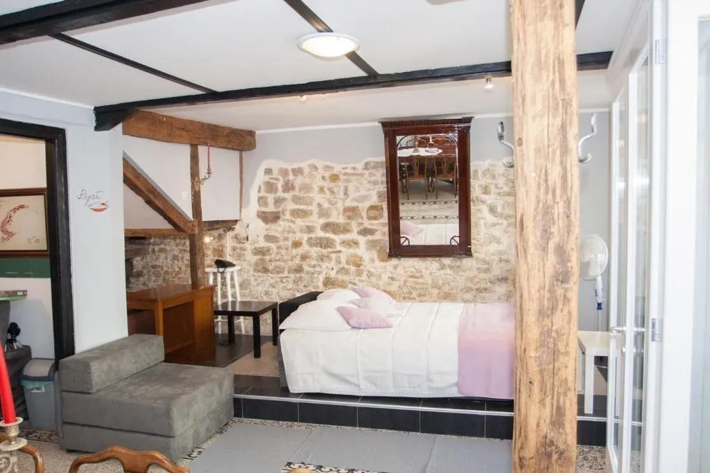 Room, Houses Of Motovun, Istria