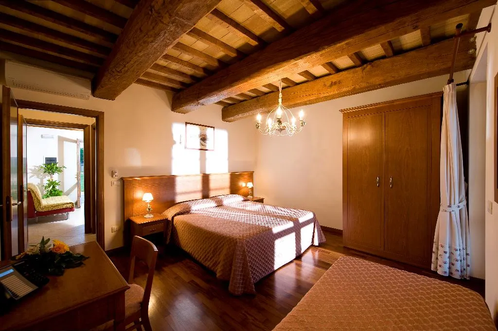 APARTMENT STANDARD Room, Agriturismo Le Rondini Di Francesco Di Assisi, Perugia