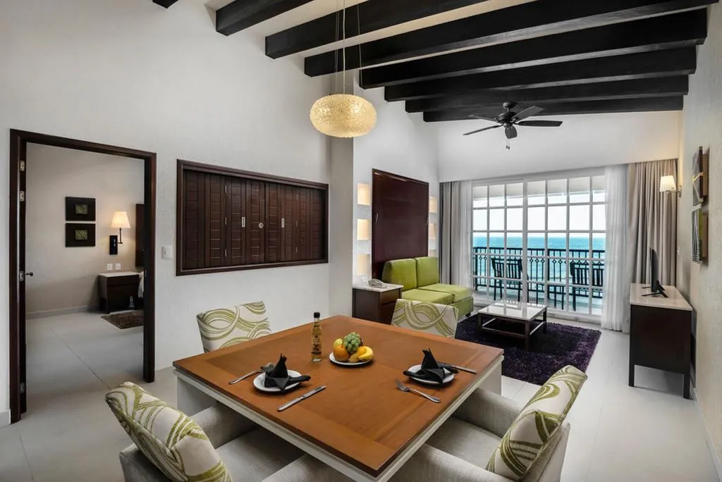 SUITE SUPERIOR ONE BEDROOM Room, Hotel Marina El Cid Spa&Beach Resort All Inclusive, Cancun Area