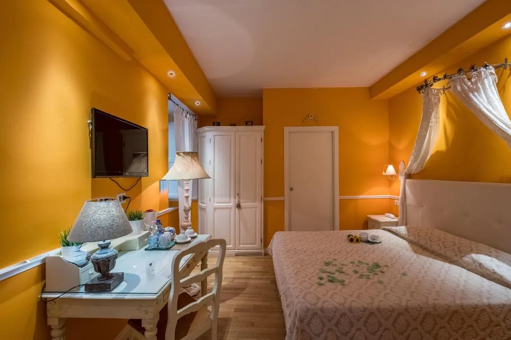 Room, B B Emozioni Fiorentine, Florence
