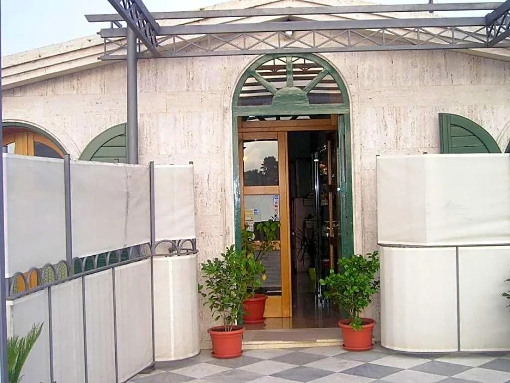 General view, Le Due Sirene, Naples