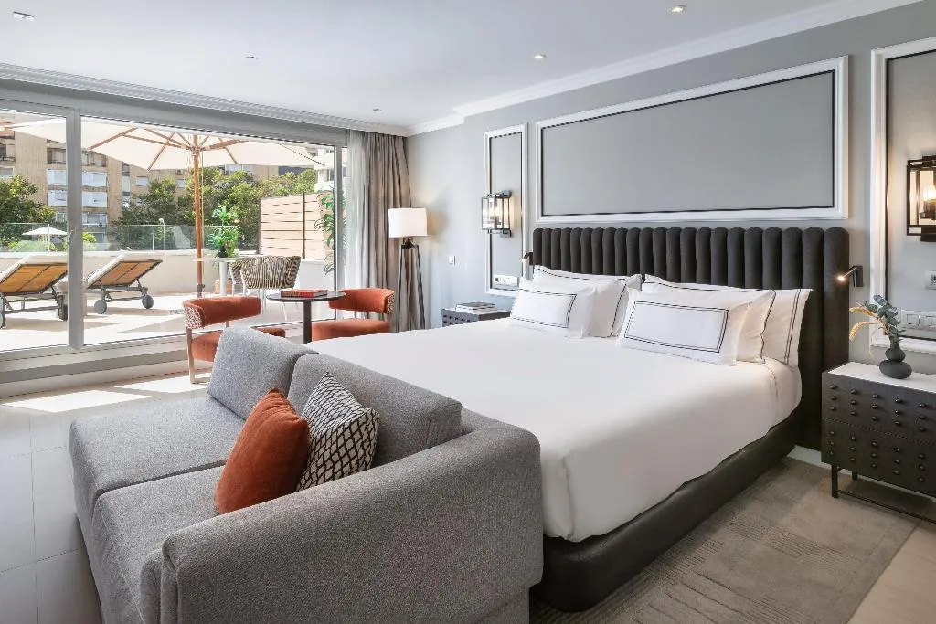 JUNIOR SUITE WITH TERRACE Room, Melia Sevilla, Seville
