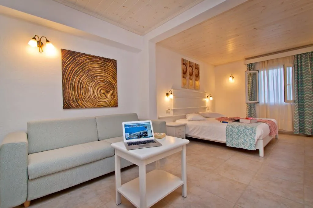 FAMILY ROOM STANDARD Room, Yiannaki, Mykonos