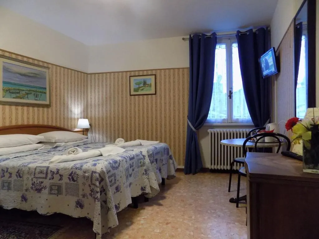 Room, Il Pitti Soggiorno, Florence