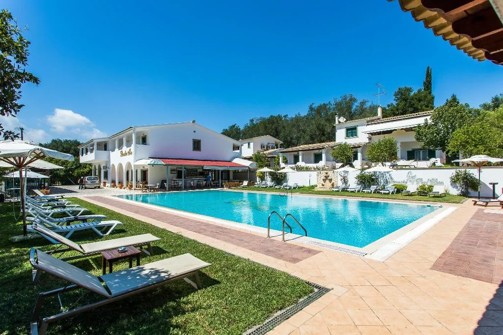 Pool, Paradise Inn, Corfu