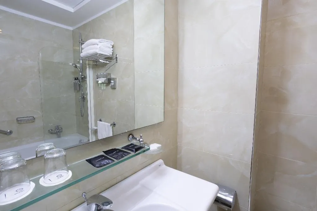 QUADRUPLE STANDARD Room, Grand Hotel Tiberio, Rome