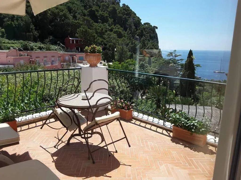Terrace, Della Piccola Marina, Naples