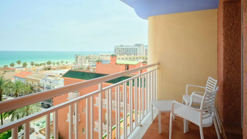 JUNIOR SUITE CAPACITY 3 Room, Hotel Fénix Torremolinos Adults Only Recommended, Costa Del Sol