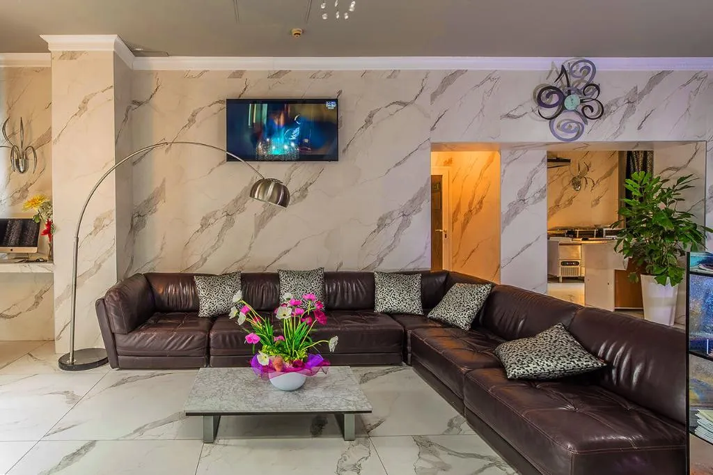 Lobby, Hotel Bolzano, Milan