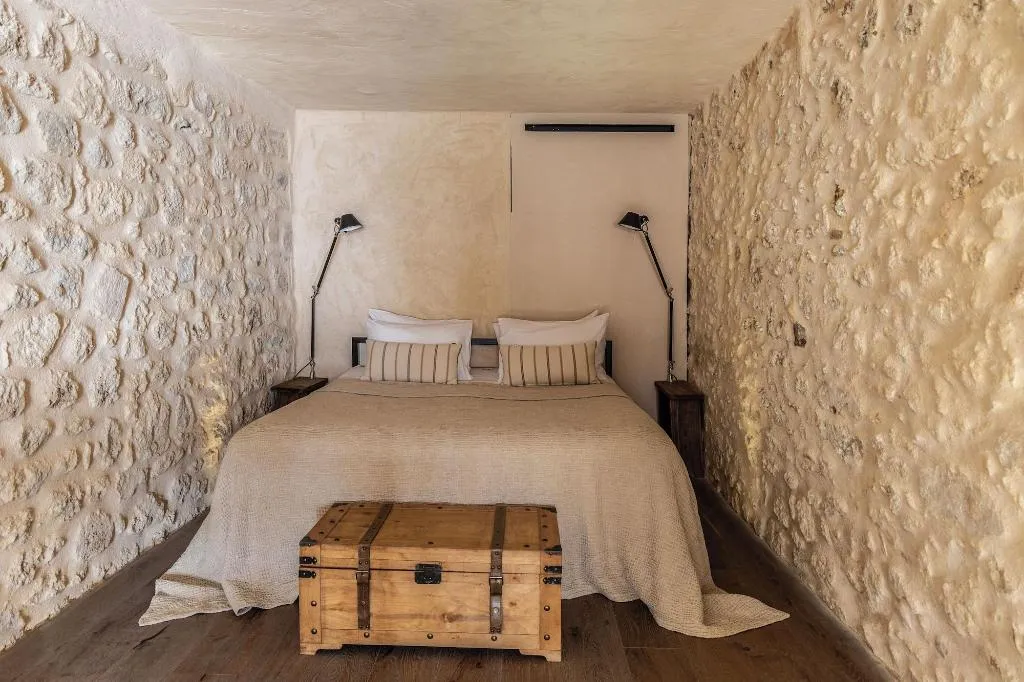 Room, Amalen Suites, Crete