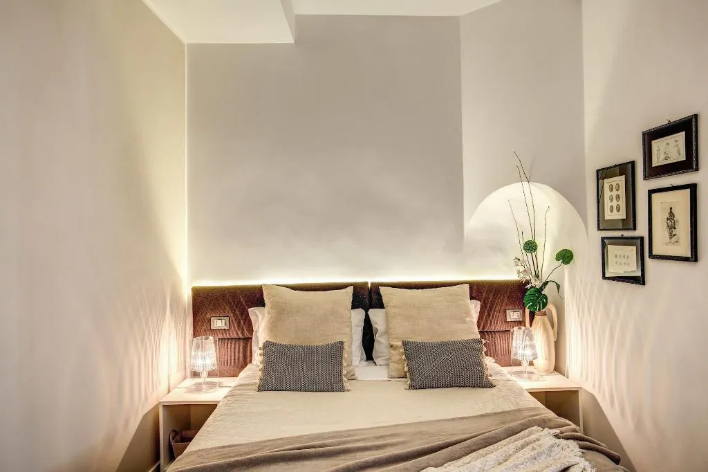 Room, Approdo Ripetta, Rome