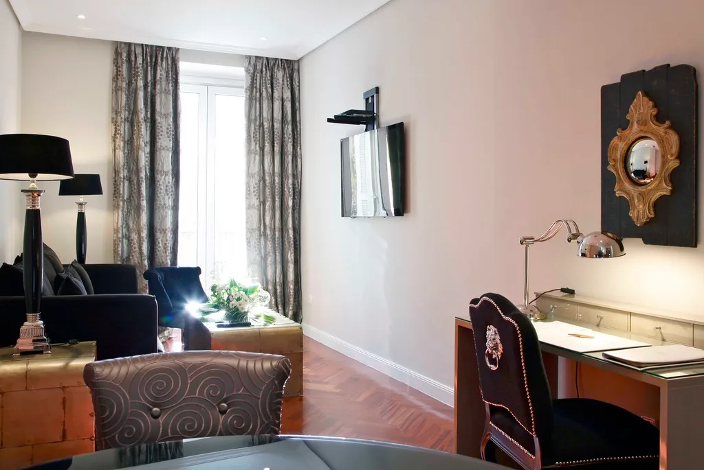 Room, Luxury Suites Madrid, Madrid