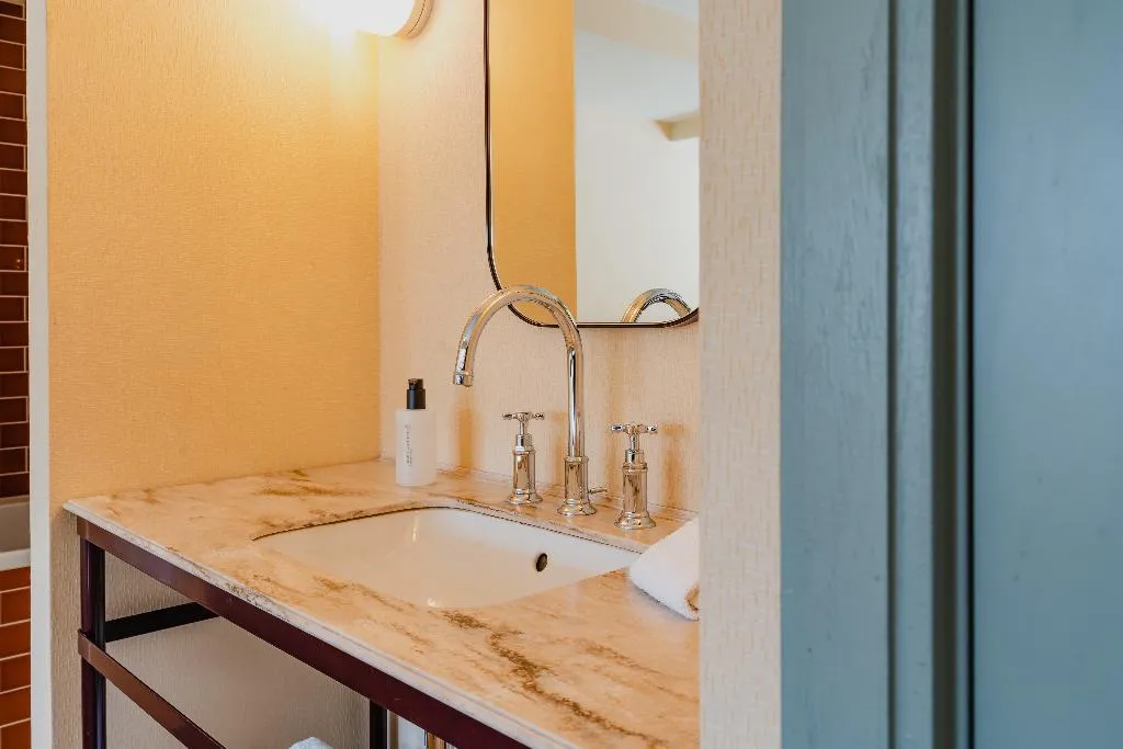 JUNIOR SUITE DUPLEX Room, Hotel Mercier, Amsterdam