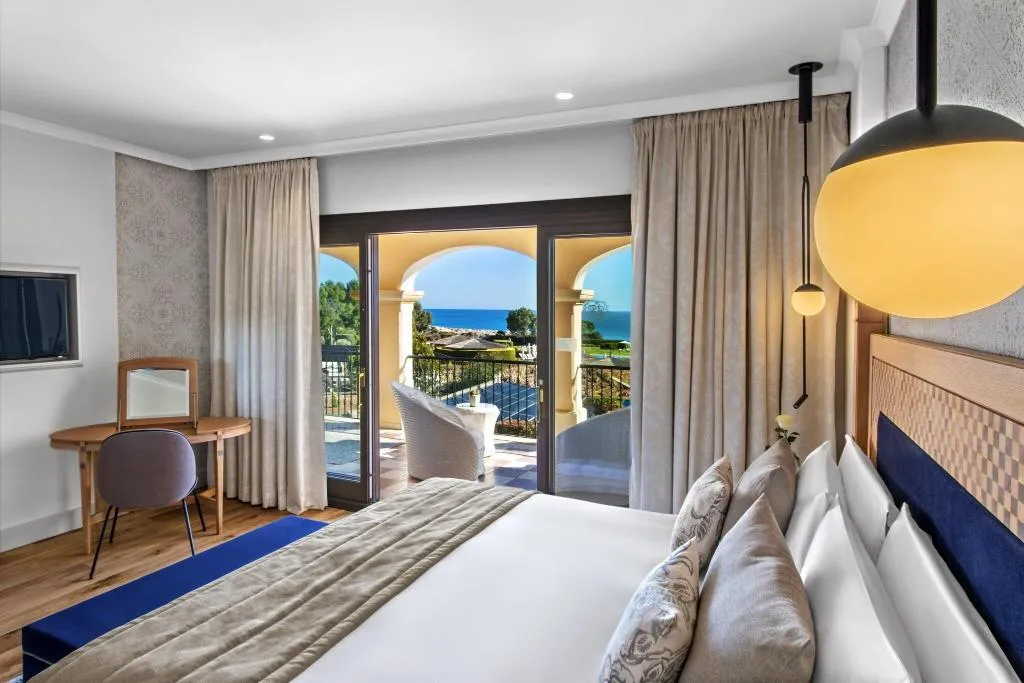 Room, The St. Regis Mardavall Resort, Majorca