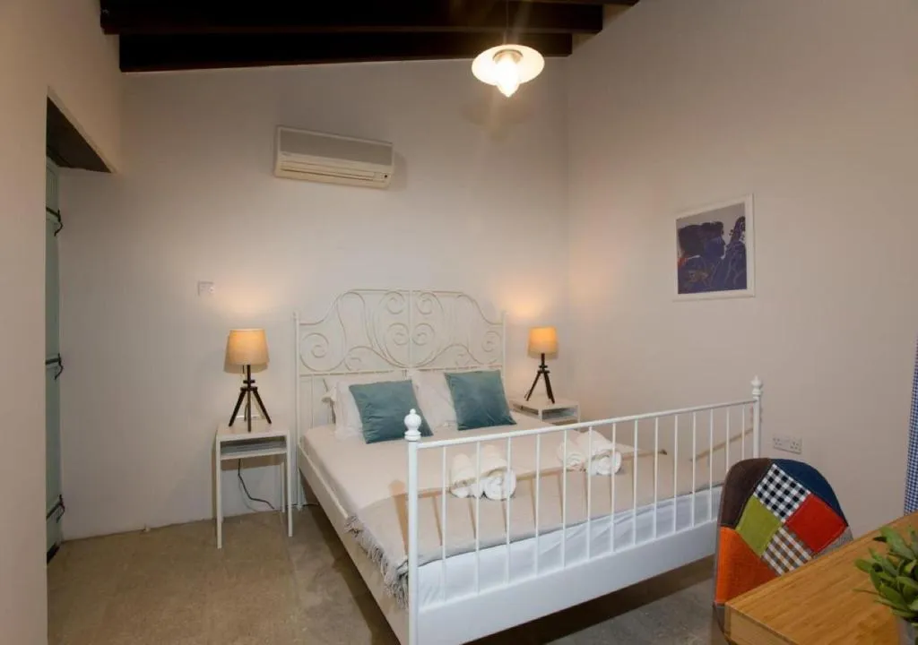 Room, Shongas Inn, Cyprus