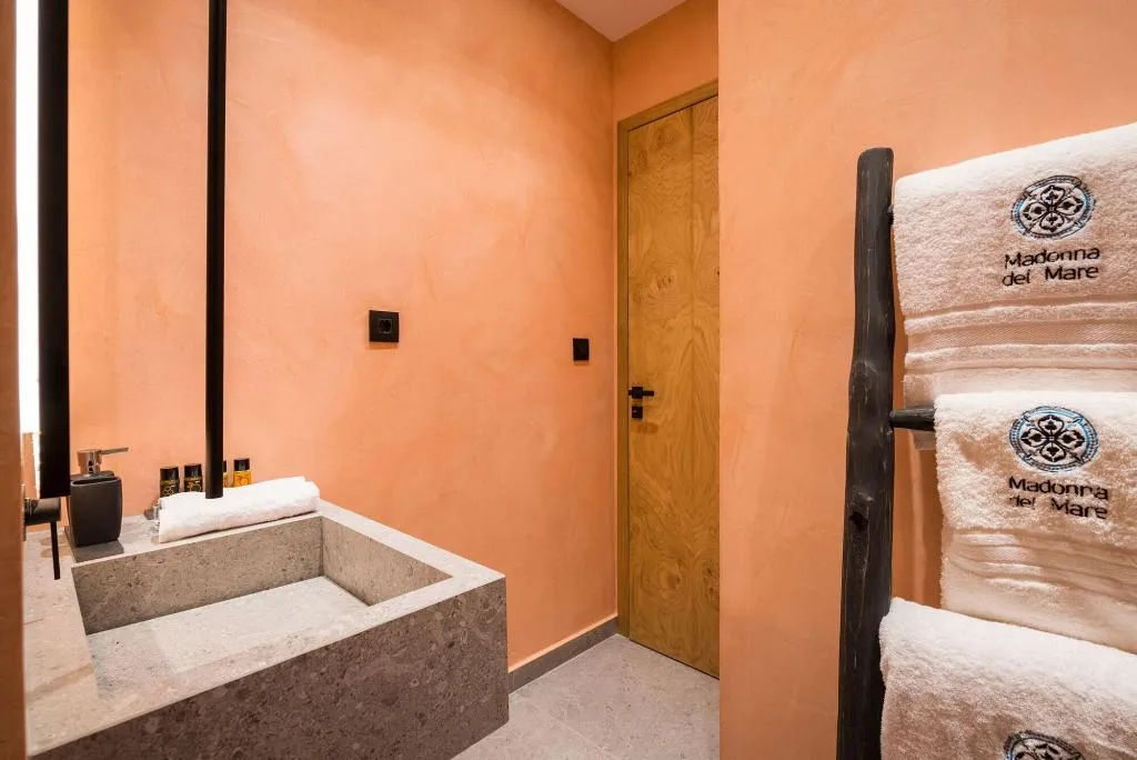 Room, Madonna Del Mare, Crete
