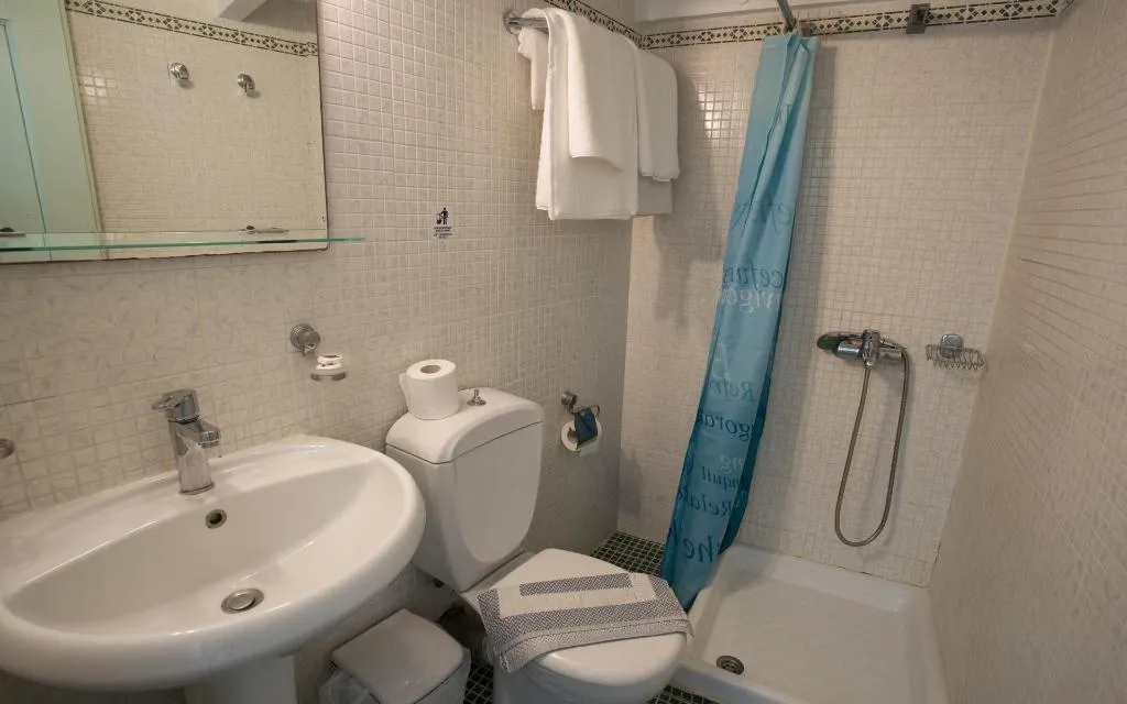Room, Nostos, Crete