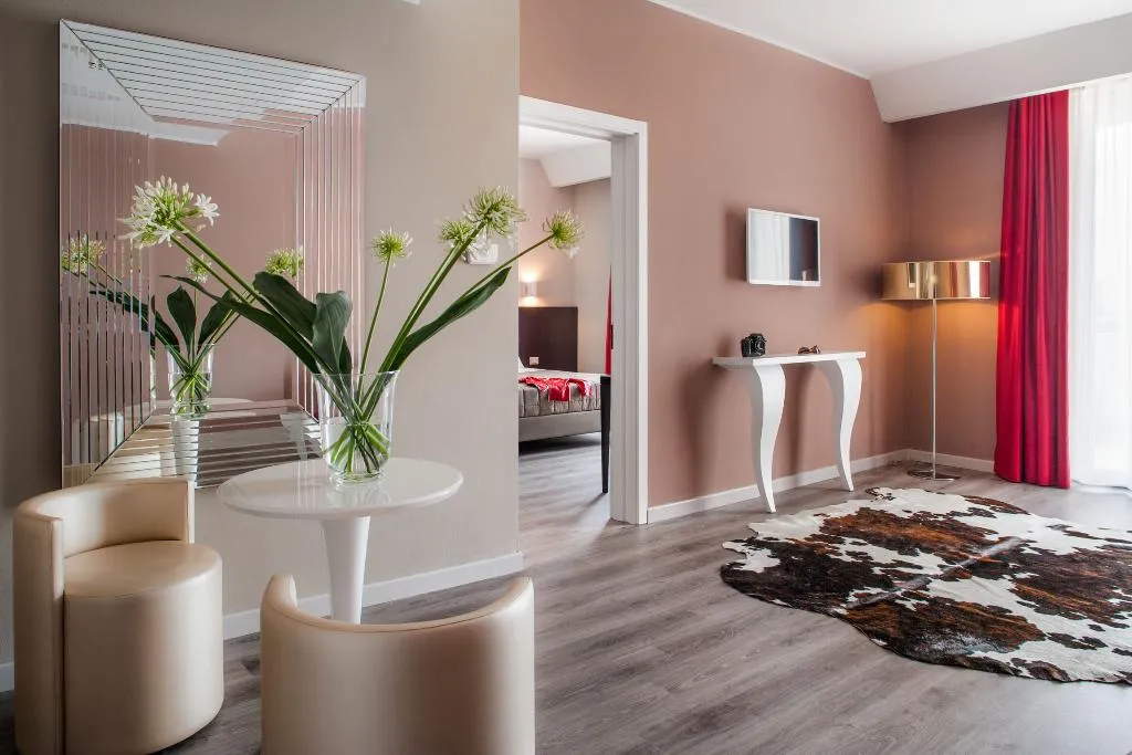 SUITE CAPACITY 4 Room, Hotel Da Vinci Milano, Milan