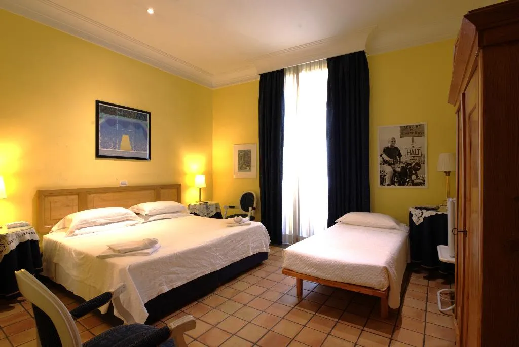 TRIPLE STANDARD Room, Locanda Cairoli Hotel, Rome
