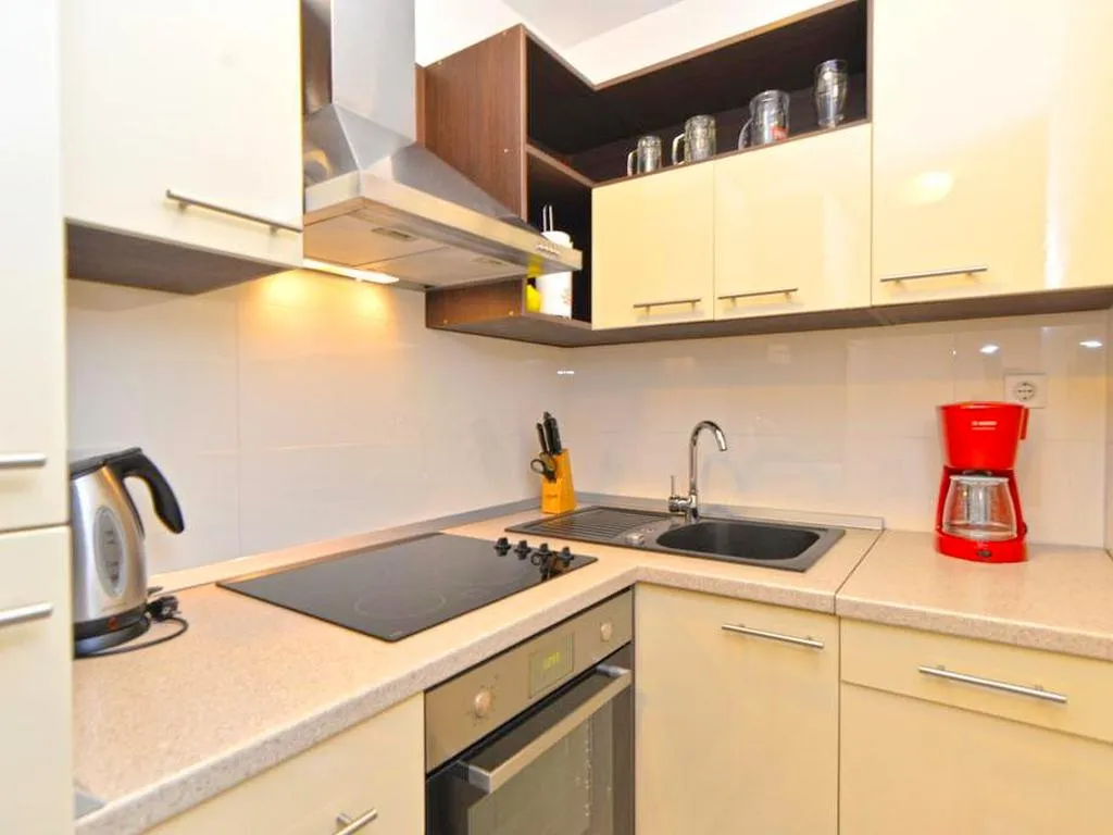 APARTMENT CAPACITY 4 Room, Apartments Miljenko, Istria
