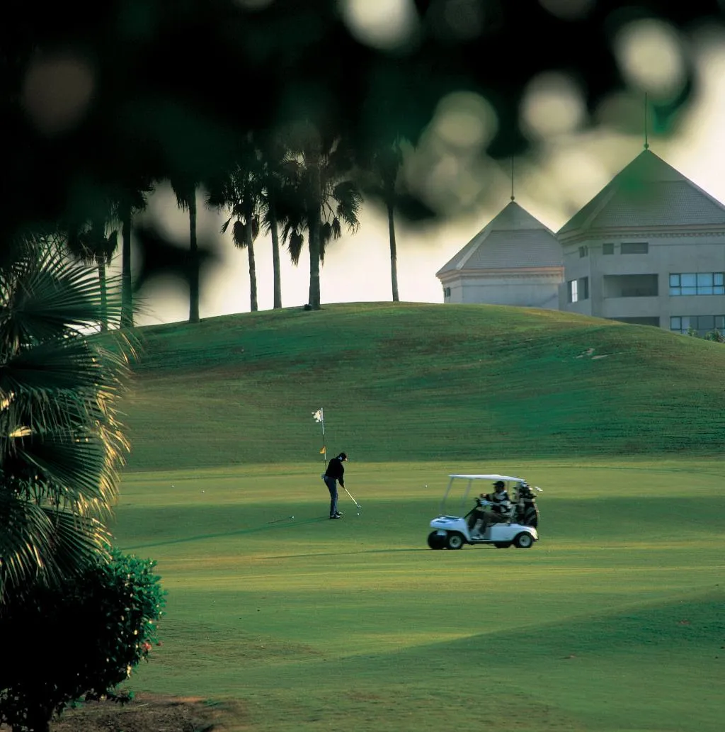 Sports and Entertainment, Hilton Pyramids Golf, Cairo