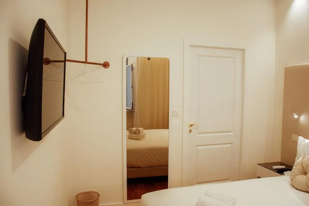 Room, Le Premier Lisbon Suites, Lisbon