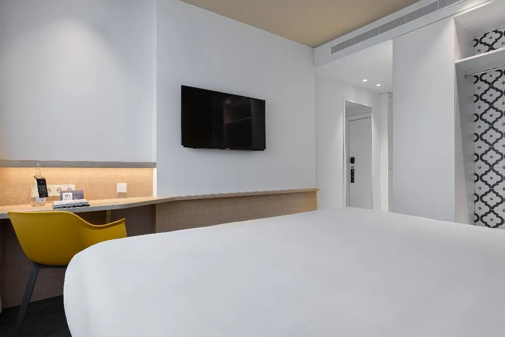 Double or Twin CAPACITY 1 Room, Ikonik Lisboa, Lisbon