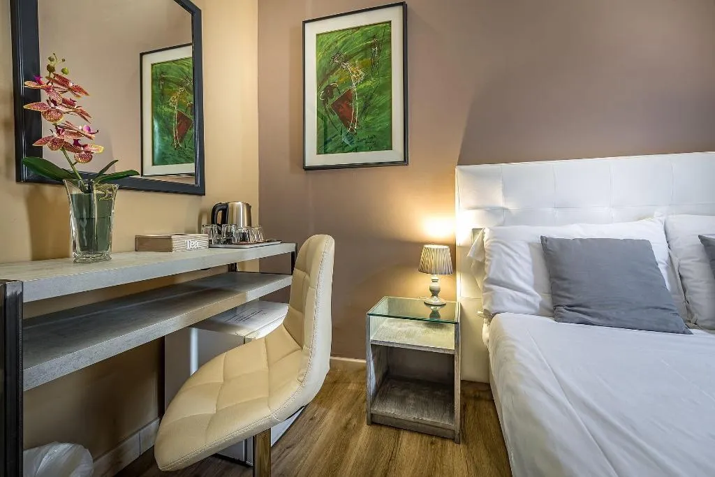 Room, B&B My Way, Florence