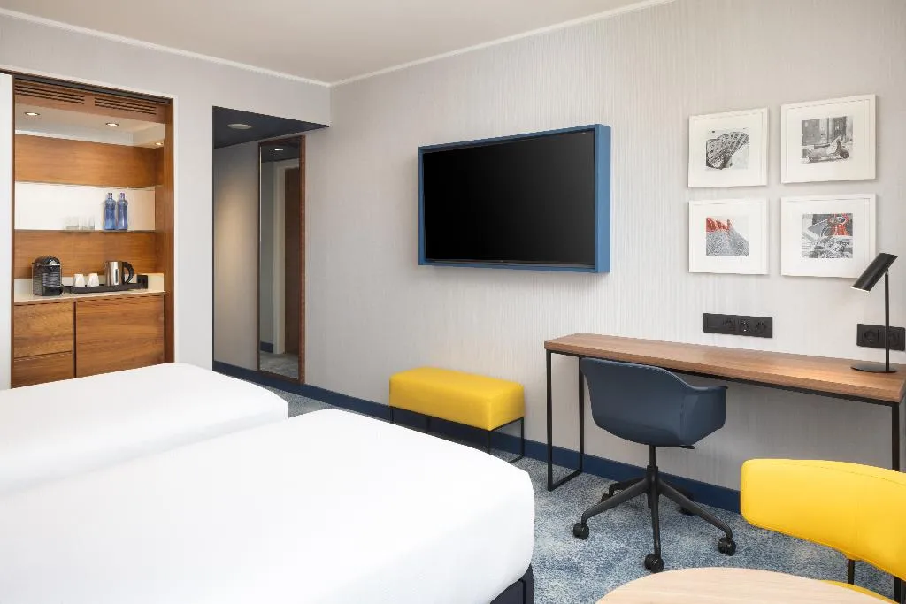 TWIN EXECUTIVE Room, Hilton Barcelona, Barcelona