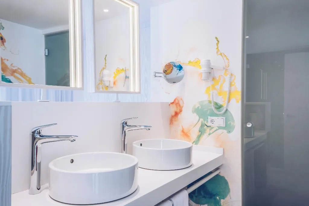 Room, Iberostar Waves Alcudia Park, Majorca