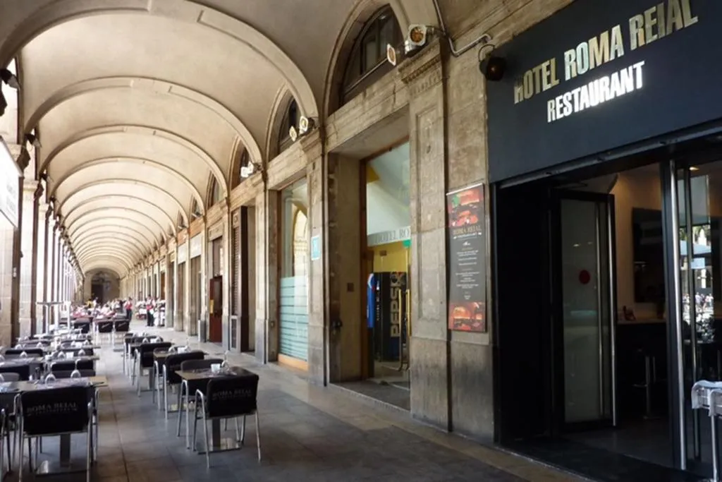 General view, Roma Reial, Barcelona