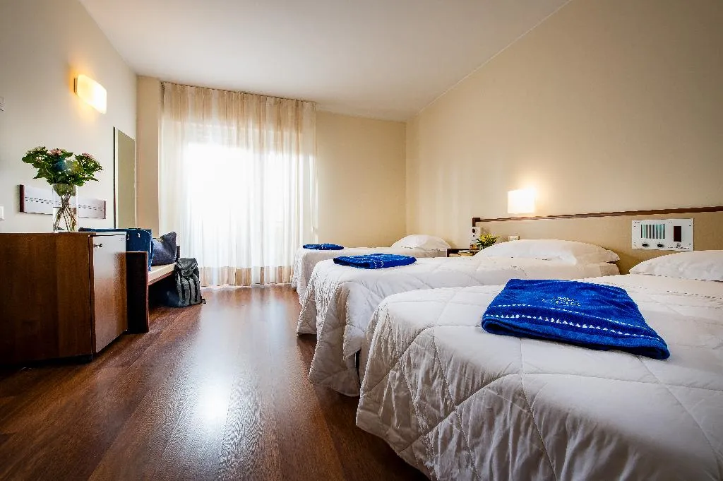 TRIPLE STANDARD Room, Astoria Palace Hotel, Palermo