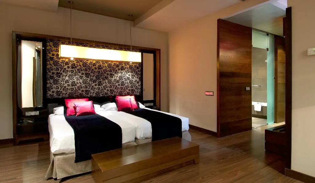 DOUBLE DELUXE Room, Vincci Soho, Madrid