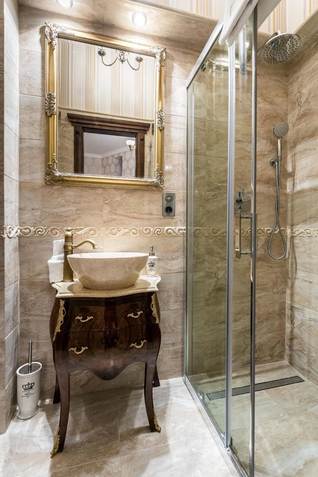 APARTMENT DELUXE Room, Exclusive Royal Apartments, Krakow