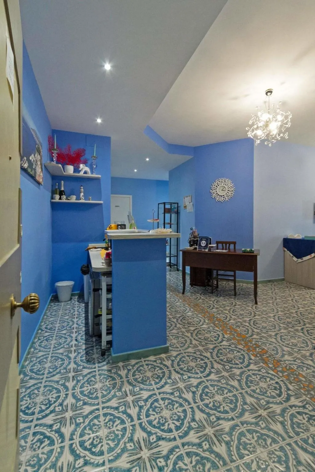 Lobby, The Reef, Naples