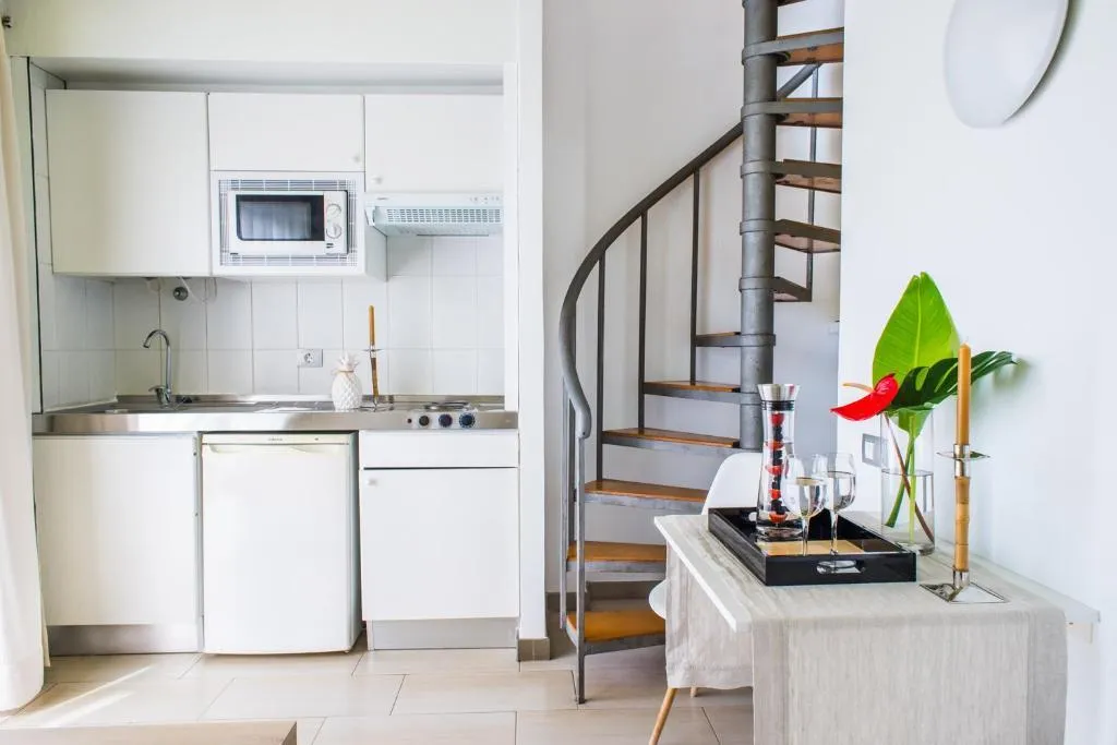 STUDIO WITH BALCONY Room, Udalla Park, Tenerife