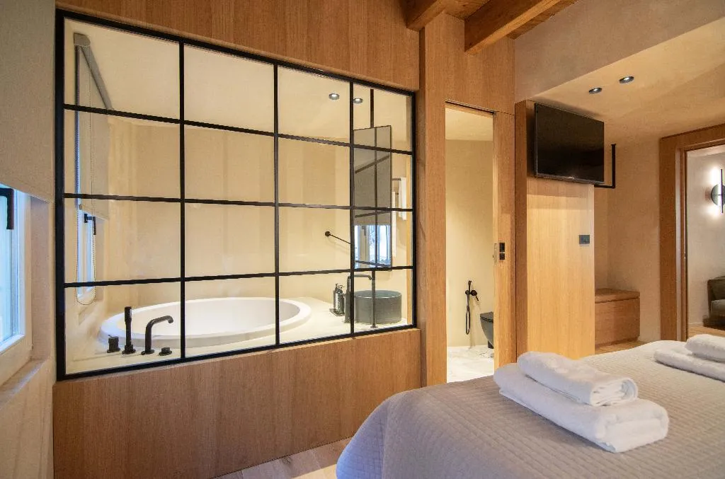 SUITE ONE BEDROOM WITH TERRACE Room, Consolato Boutique, Crete