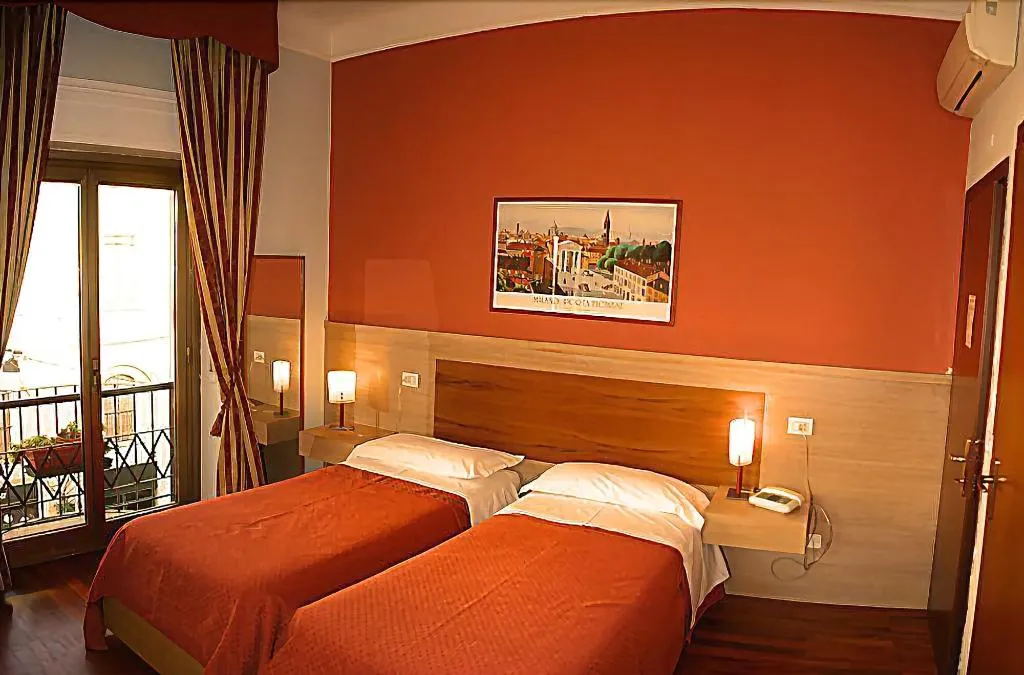 Room, Hotel Dover, Milan