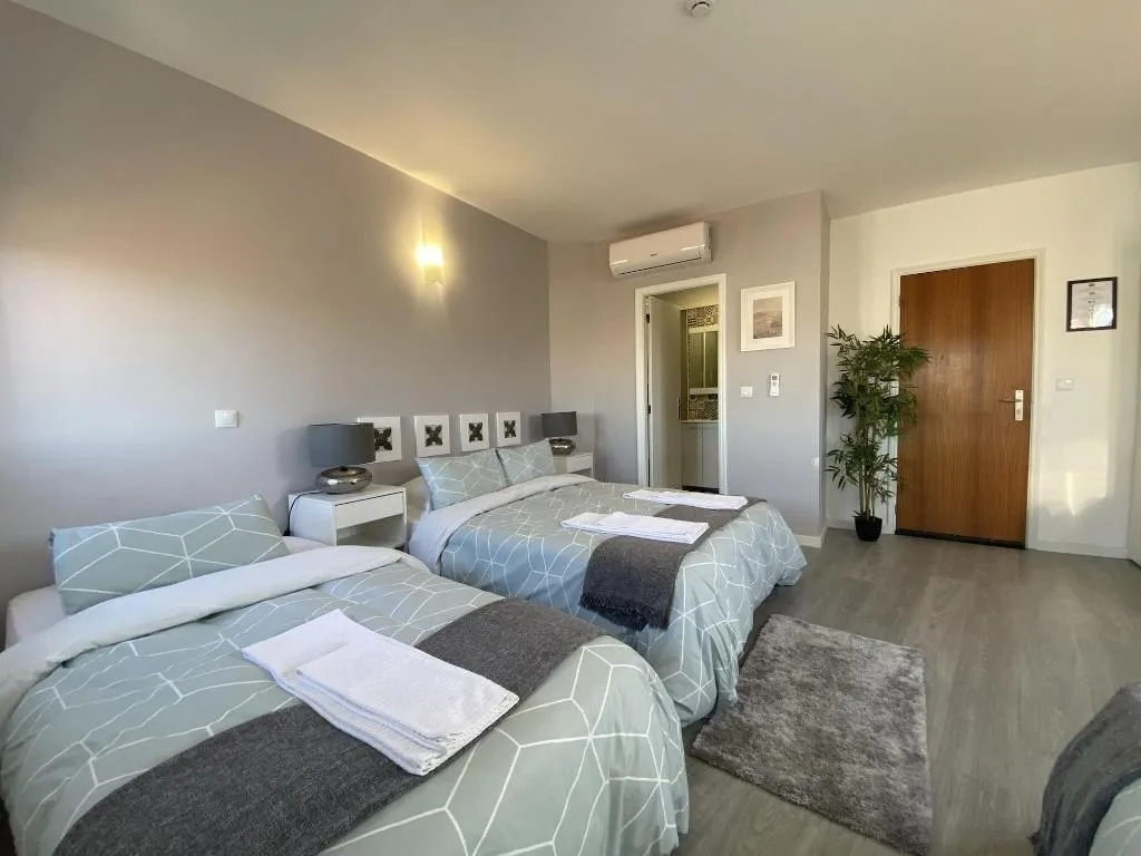 Room, Residencial Triunfo, Porto