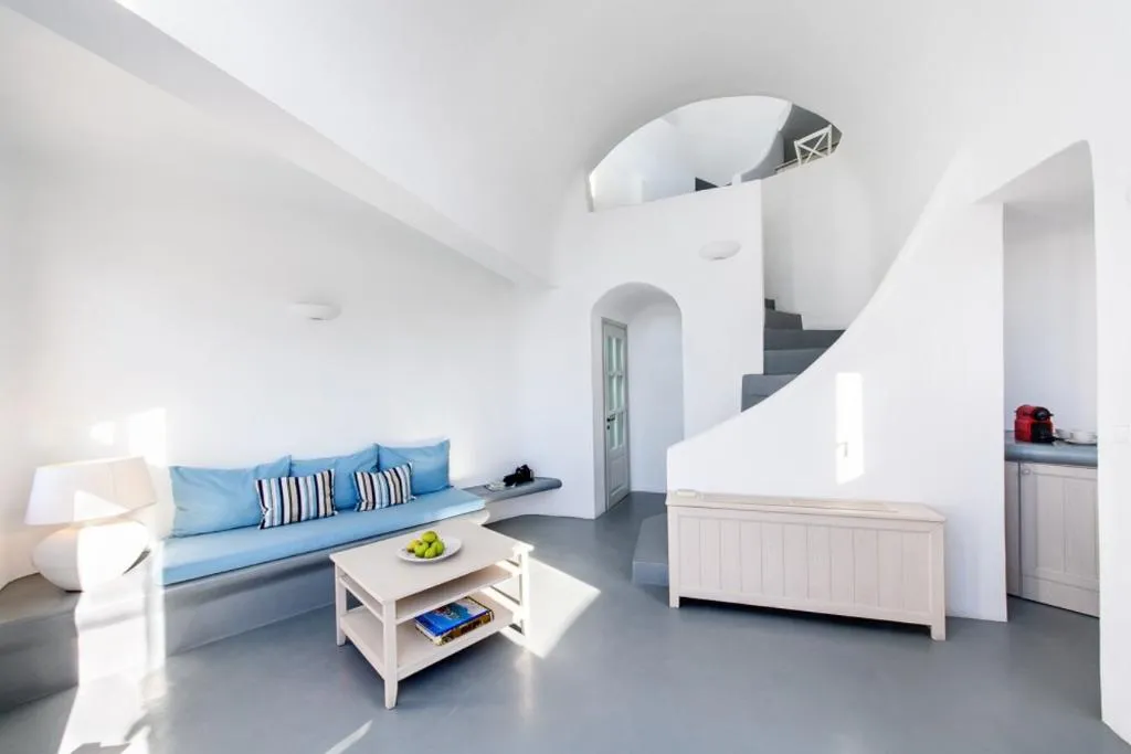 VILLA THREE BEDROOMS WITH PRIVATE POOL Room, Grand Ambassador Santorini, Santorini