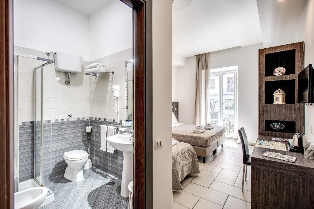 Double or Twin STANDARD Room, Napoli Suite, Naples