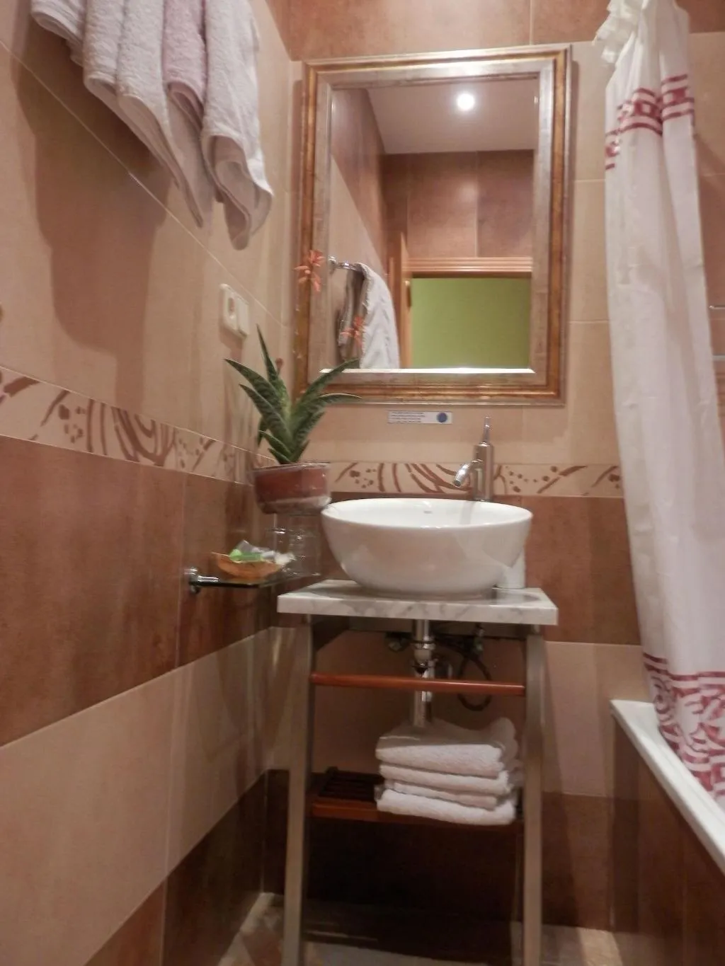 Room, Hostal Del Pez Azul, Madrid