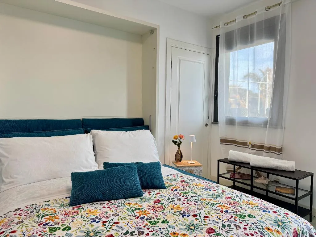 DOUBLE DELUXE WITH TERRACE Room, Aurora View Resort, Catania