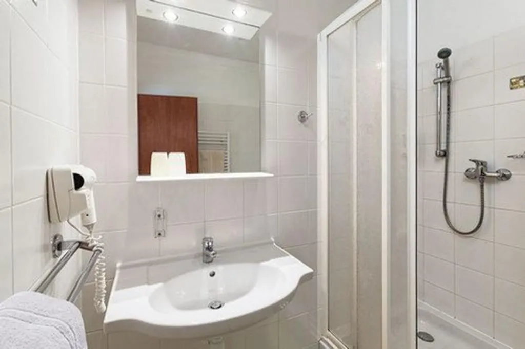 SINGLE STANDARD Room, Augustus et Otto, Prague