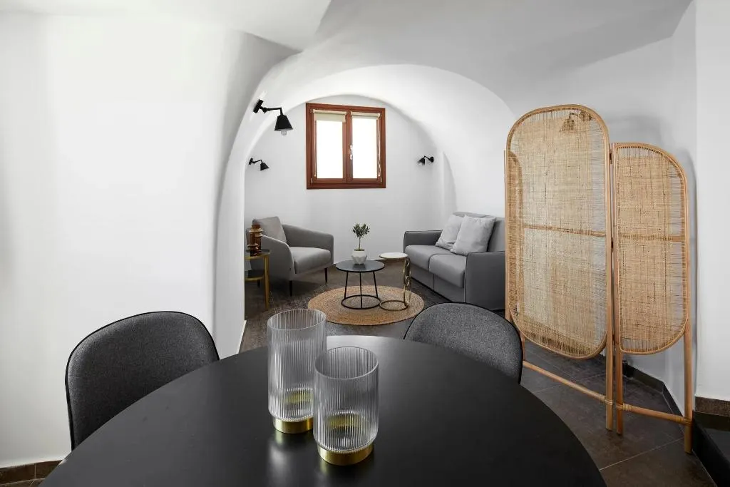 SUITE PREMIUM WITH VIEWS Room, Petit Palace, Santorini