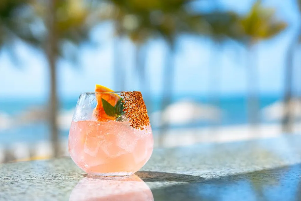 Bar, Garza Blanca Resort & Spa Cancun, Cancun Area