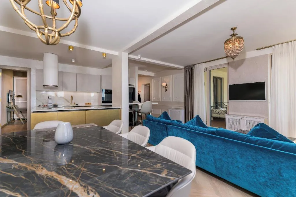 Room, Armerun Heritage Hotel & Residences, Split