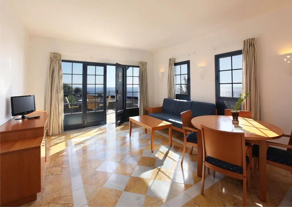 VILLA TWO BEDROOMS Room, Vik  Coral Beach, Lanzarote