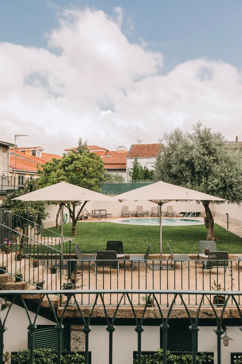 Pool, Torel Royal Court, Porto