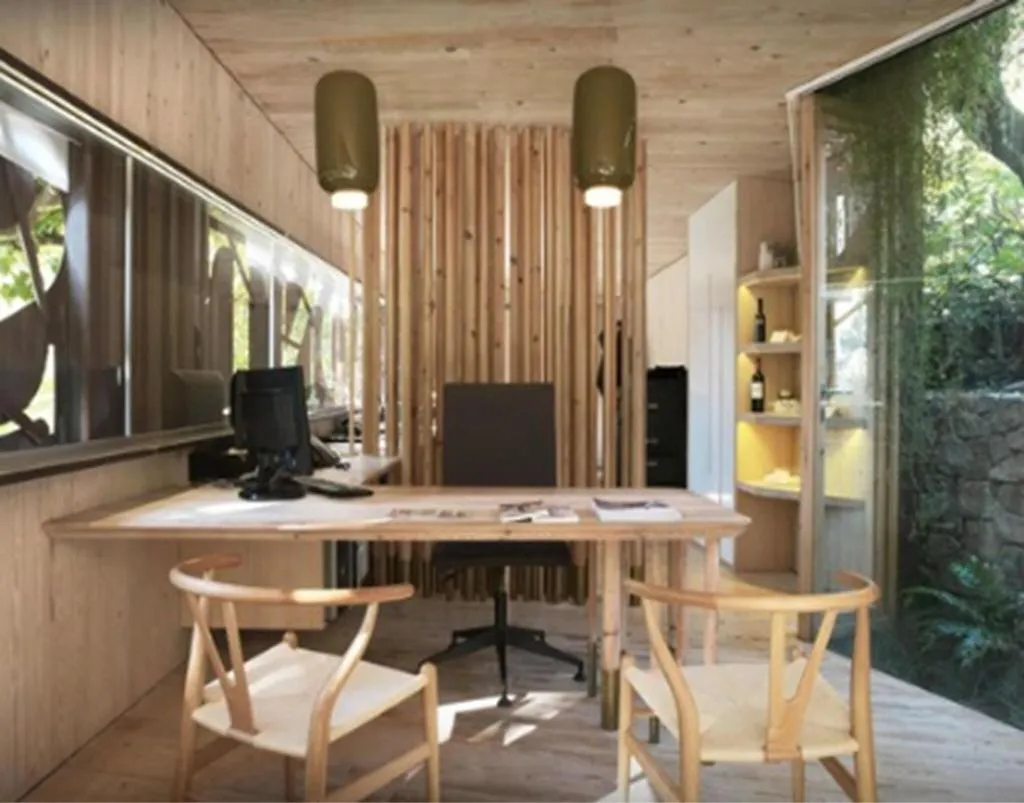 Lobby, Mont-Sant, Valencia